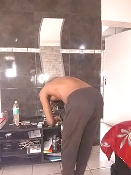 Snapshot of Ras_and_Stewf chatting on February 20, 2025, 12:15 pm Ras and Stewf online show from February 20, 2025, 12:15 pm