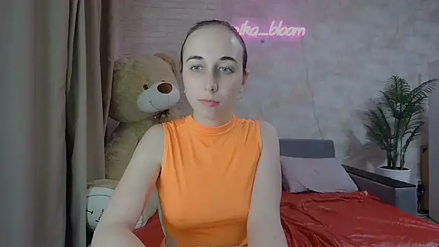 Snapshot of Anika_bloom chatting on March 11, 2025, 3:37 am Anika bloom online show from March 11, 2025, 3:37 am