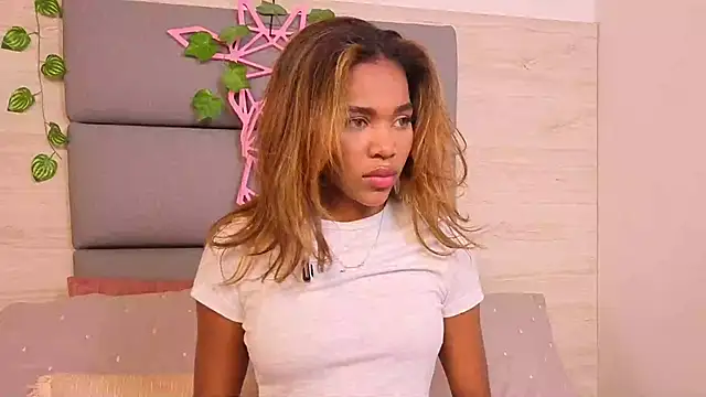 Lily Miiller online show from October 16, 2025, 7:37 pm