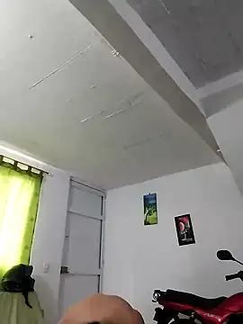 Snapshot of King_russo chatting on February 21, 2025, 3:43 pm King russo online show from February 21, 2025, 3:43 pm