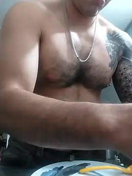 Snapshot of King_russo chatting on November 6, 2025, 2:29 pm King russo online show from November 6, 2025, 2:29 pm