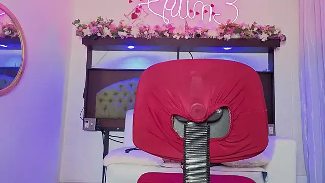 EMILY ROUSSE71 online show from January 19, 2026, 2:37 am