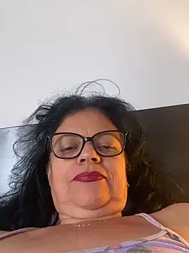 Snapshot of Sharongirl07 chatting on June 7, 2026, 2:10 pm Sharongirl07 online show from June 7, 2026, 2:10 pm