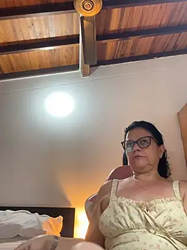 Snapshot of Sharongirl07 chatting on June 28, 2026, 2:28 am Sharongirl07 online show from June 28, 2026, 2:28 am
