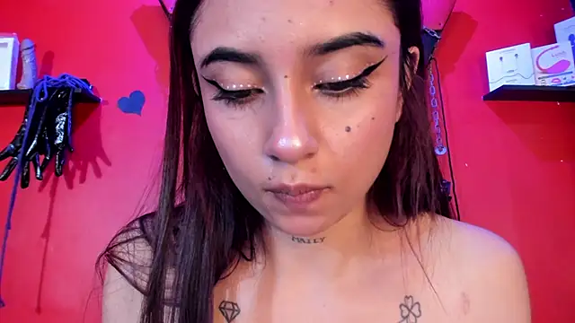 Monttserratt online show from March 10, 2025, 7:29 pm