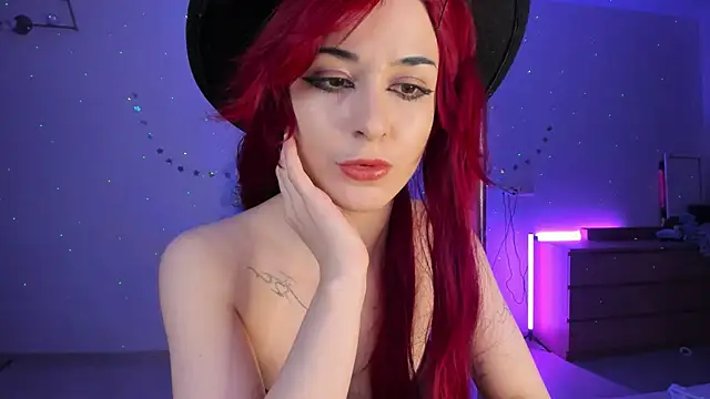 mollyposhh online show from January 1, 2025, 7:09 am