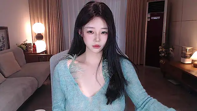 sweateanv  online show from February 9, 2026, 7:23 am