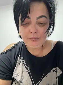 Amandamuller1982 online show from September 29, 2025, 11:53 pm