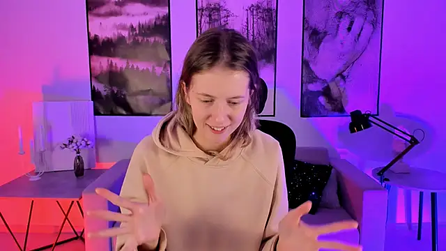 Snapshot of Sharon_Evansi chatting on December 14, 2024, 3:47 pm Sharon Evansi online show from December 14, 2024, 3:47 pm