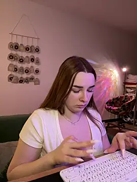 Snapshot of CookyDaisy chatting on January 5, 2025, 11:01 pm CookyDaisy online show from January 5, 2025, 11:01 pm