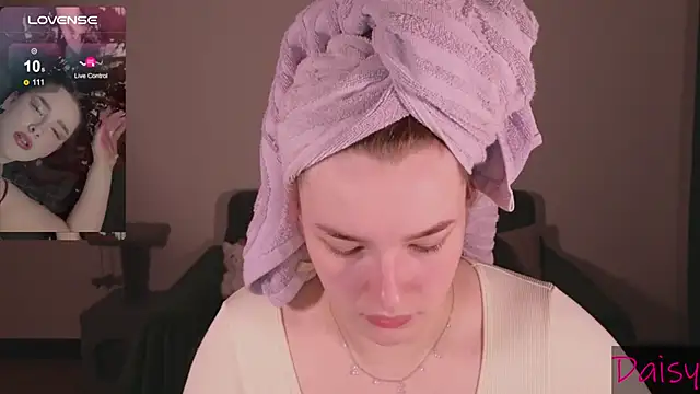 Snapshot of CookyDaisy chatting on February 2, 2025, 3:17 pm CookyDaisy online show from February 2, 2025, 3:17 pm