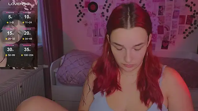 Snapshot of CookyDaisy chatting on September 17, 2025, 4:08 pm CookyDaisy online show from September 17, 2025, 4:08 pm