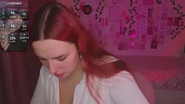 Snapshot of CookyDaisy chatting on October 5, 2025, 9:02 pm CookyDaisy online show from October 5, 2025, 9:02 pm