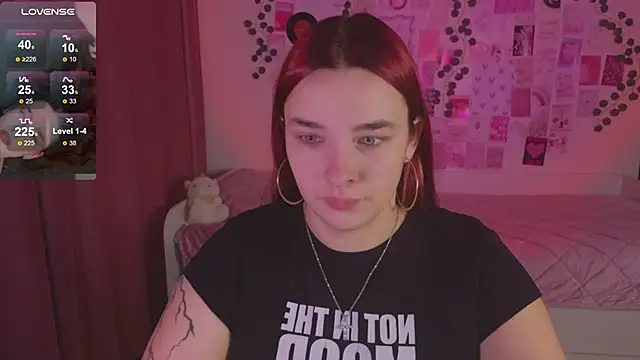 Snapshot of CookyDaisy chatting on October 19, 2025, 10:10 pm CookyDaisy online show from October 19, 2025, 10:10 pm