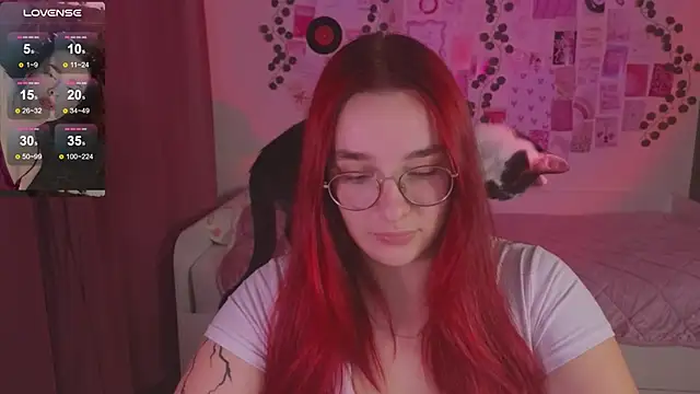 Snapshot of CookyDaisy chatting on October 24, 2025, 2:13 pm CookyDaisy online show from October 24, 2025, 2:13 pm