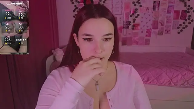 Snapshot of CookyDaisy chatting on November 2, 2025, 5:26 pm CookyDaisy online show from November 2, 2025, 5:26 pm