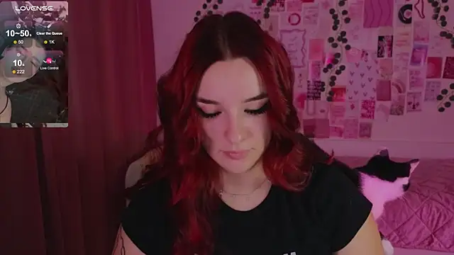 Snapshot of CookyDaisy chatting on November 8, 2025, 7:45 pm CookyDaisy online show from November 8, 2025, 7:45 pm