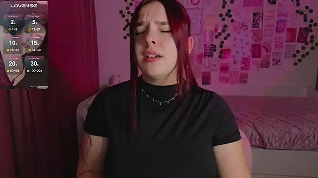 Snapshot of CookyDaisy chatting on November 18, 2025, 8:02 pm CookyDaisy online show from November 18, 2025, 8:02 pm