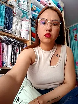 VIOLETA-25  online show from March 8, 2025, 8:46 pm