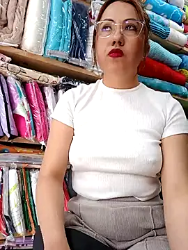 VIOLETA-25  online show from March 17, 2025, 7:58 pm