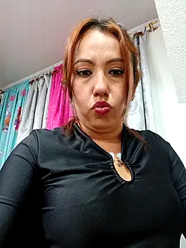 VIOLETA-25  online show from March 22, 2025, 6:36 pm