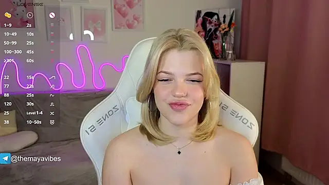 Maya Rave online show from February 11, 2026, 3:22 am