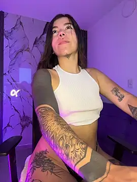 Snapshot of luccianagreyy chatting on May 20, 2026, 11:27 am luccianagreyy online show from May 20, 2026, 11:27 am