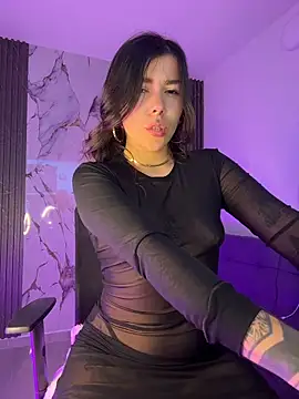 Snapshot of luccianagreyy chatting on May 28, 2026, 12:13 pm luccianagreyy online show from May 28, 2026, 12:13 pm