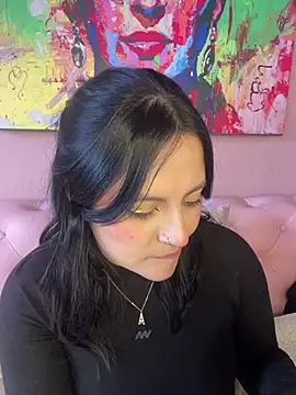 Snapshot of PoliBenett_ chatting on February 19, 2025, 8:41 pm PoliBenett online show from February 19, 2025, 8:41 pm