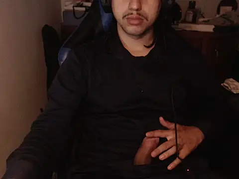 Snapshot of anjonoturno1 chatting on November 16, 2025, 8:31 am anjonoturno1 online show from November 16, 2025, 8:31 am