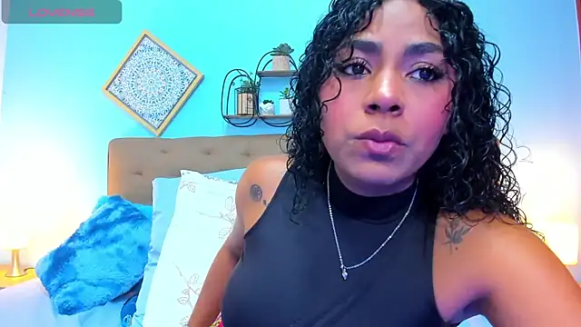 Snapshot of Edelaine_rogers chatting on August 6, 2026, 10:33 pm Edelaine rogers online show from August 6, 2026, 10:33 pm