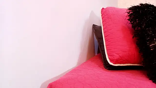 Amy wats0n online show from September 22, 2025, 7:05 pm