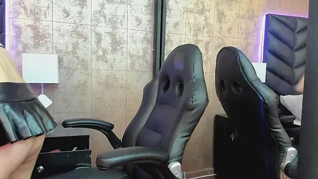 HazelMoret online show from January 16, 2025, 11:58 am