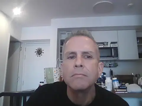 Snapshot of Diegoperrote682661 chatting on October 15, 2025, 9:04 pm Diegoperrote682661 online show from October 15, 2025, 9:04 pm