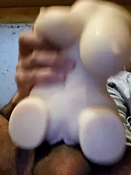 Snapshot of Axeltu77 chatting on June 25, 2026, 11:42 pm Axeltu77 online show from June 25, 2026, 11:42 pm