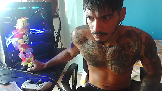 Snapshot of Badboyi1997 chatting on September 30, 2025, 10:31 am Badboyi1997 online show from September 30, 2025, 10:31 am