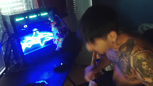 Snapshot of Badboyi1997 chatting on October 7, 2025, 11:40 am Badboyi1997 online show from October 7, 2025, 11:40 am