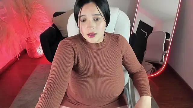 Pamela cheverry online show from December 19, 2025, 4:08 am