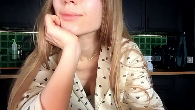 solar bella online show from March 12, 2026, 3:56 am