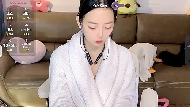 Snapshot of Yilin1999 chatting on December 12, 2024, 1:06 pm Yilin1999 online show from December 12, 2024, 1:06 pm