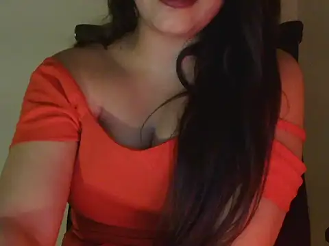 Snapshot of diva-22 chatting on July 28, 2026, 3:21 pm diva-22 online show from July 28, 2026, 3:21 pm