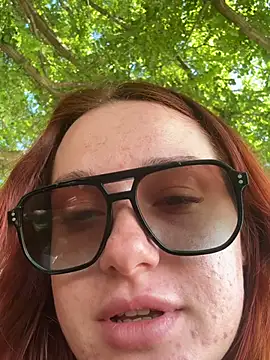 LisaElfy online show from June 17, 2026, 6:16 am