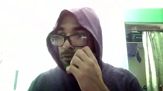 Snapshot of _______the chatting on December 13, 2025, 7:53 pm the online show from December 13, 2025, 7:53 pm