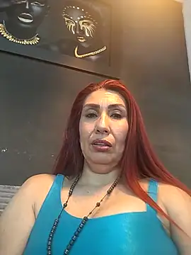 Snapshot of Perla_Franco chatting on April 7, 2026, 6:36 am Perla Franco online show from April 7, 2026, 6:36 am