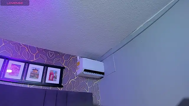 Snapshot of elodie_walker chatting on October 7, 2025, 8:28 pm elodie walker online show from October 7, 2025, 8:28 pm