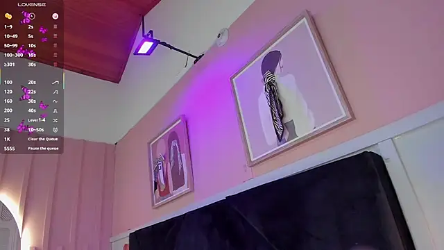 Snapshot of elodie_walker chatting on October 28, 2025, 4:09 pm elodie walker online show from October 28, 2025, 4:09 pm