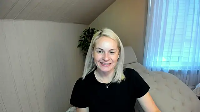 Alicee Gracee online show from December 21, 2024, 12:16 pm