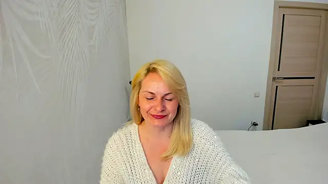 Snapshot of Alicee_Gracee chatting on April 3, 2026, 8:07 pm Alicee Gracee online show from April 3, 2026, 8:07 pm