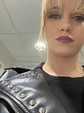 LustfulLuna  online show from March 3, 2026, 2:34 pm