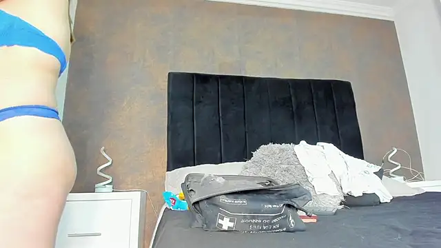 Snapshot of NaxaAndLexi_ chatting on February 11, 2025, 1:30 pm NaxaAndLexi online show from February 11, 2025, 1:30 pm